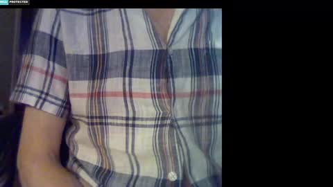 Snapshot of bigukphallus chatting on 01.05.25 bigukphallus online show from 01.05.25