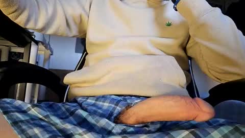 Snapshot of bigwhited2115 chatting on 11.14.25 Onlyfans redheadedwhitedick online show from 11.14.25