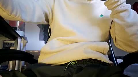 Snapshot of bigwhited2115 chatting on 11.15.25 Onlyfans redheadedwhitedick online show from 11.15.25