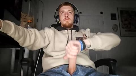 Snapshot of bigwhited2115 chatting on 11.25.25 Onlyfans redheadedwhitedick online show from 11.25.25