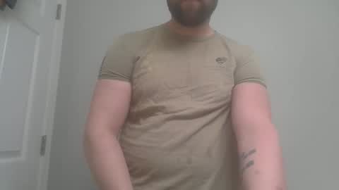 Snapshot of bigwhiteone37613 chatting on 12.14.25 bigwhiteone37613 online show from 12.14.25