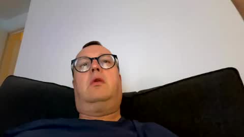 Snapshot of bihudddds chatting on 12.23.24 Just call me master online show from 12.23.24