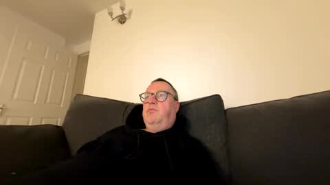 Snapshot of bihudddds chatting on 02.17.26 Just call me master online show from 02.17.26