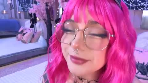 Snapshot of biizzy_noar chatting on 12.05.25 Biizzy online show from 12.05.25