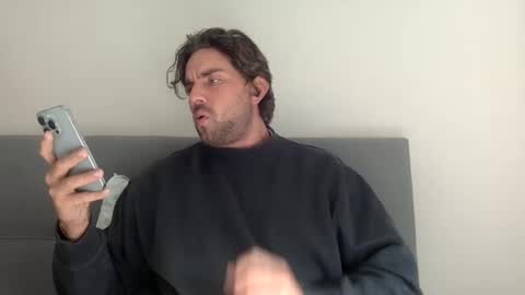 Snapshot of bikdig1 chatting on 11.04.25 bikdig1 online show from 11.04.25