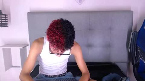 Snapshot of billie_turner_ chatting on 09.18.25 B-I-L-L-I-E 3 online show from 09.18.25