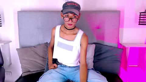 Snapshot of billie_turner_ chatting on 09.23.25 B-I-L-L-I-E 3 online show from 09.23.25