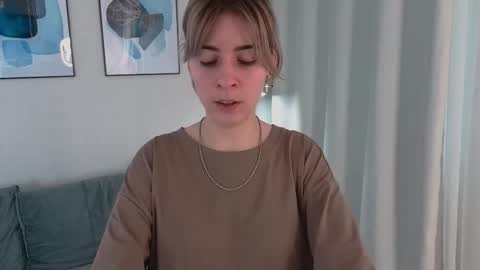 Snapshot of billiehunt_ chatting on 03.26.26 Milla online show from 03.26.26