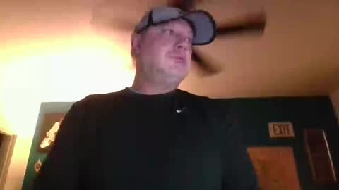 Snapshot of billjames55 chatting on 05.18.26 billjames55 online show from 05.18.26