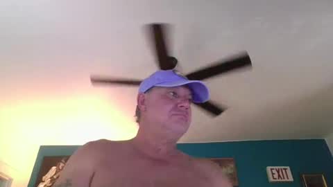 Snapshot of billjames55 chatting on 05.19.26 billjames55 online show from 05.19.26
