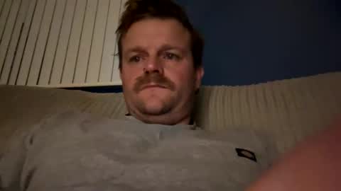Snapshot of billy_bob1987 chatting on 10.21.25 billy_bob1987 online show from 10.21.25