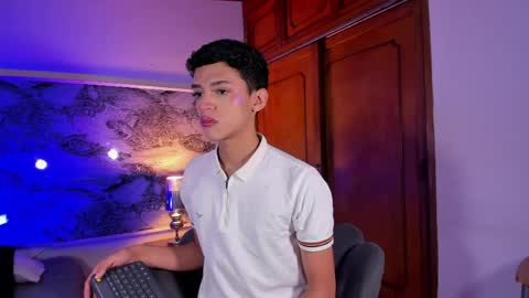 Sam online show from 04.08.26