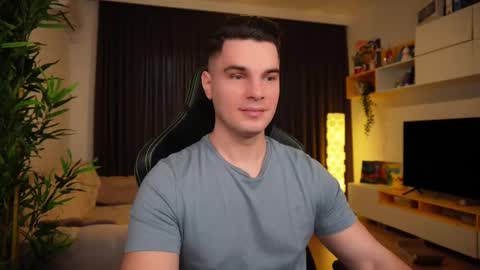 Snapshot of billypassion chatting on 02.14.25 BillyPassion online show from 02.14.25