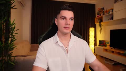 Snapshot of billypassion chatting on 02.18.25 BillyPassion online show from 02.18.25