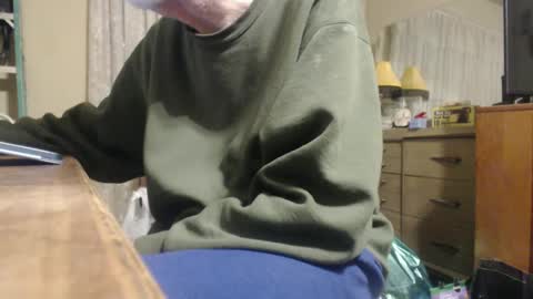 Snapshot of bimbttm chatting on 12.20.24 Bimbttm online show from 12.20.24