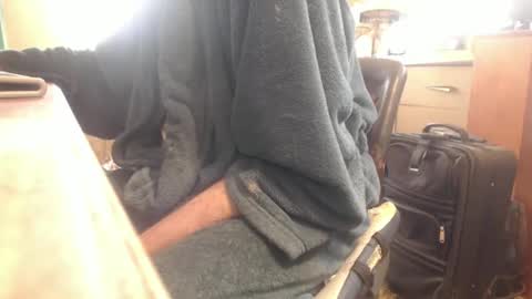 Snapshot of bimbttm chatting on 12.23.24 Bimbttm online show from 12.23.24