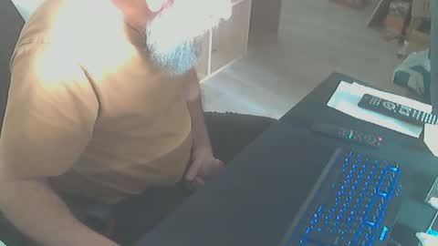 Snapshot of biparislove chatting on 12.07.24 BigDick online show from 12.07.24