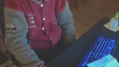 Snapshot of biparislove chatting on 01.04.25 BigDick online show from 01.04.25