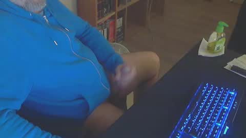 Snapshot of biparislove chatting on 02.12.25 BigDick online show from 02.12.25
