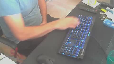 Snapshot of biparislove chatting on 09.18.25 BigDick online show from 09.18.25