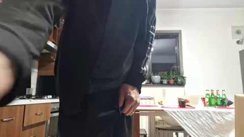 Snapshot of bisexdadd chatting on 12.27.24 bisexdadd online show from 12.27.24