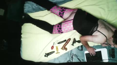 Snapshot of biteme13 chatting on 09.13.25 biteme13 online show from 09.13.25