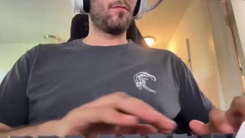 a cool guys online show from 06.09.26