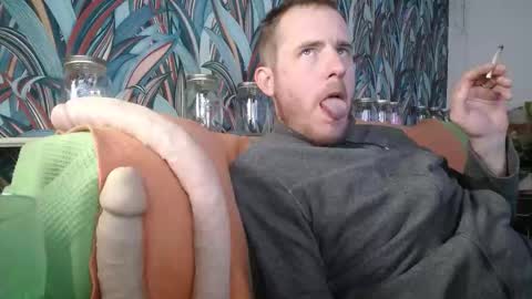 Snapshot of bizoukey15 chatting on 09.24.25 bizoukey15 online show from 09.24.25