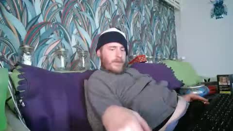 Snapshot of bizoukey15 chatting on 10.31.25 bizoukey15 online show from 10.31.25