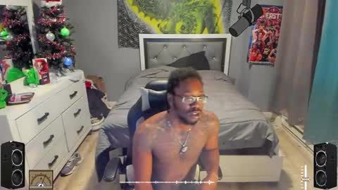 Plant Base Streamers From Pennsylvania online show from 12.12.24