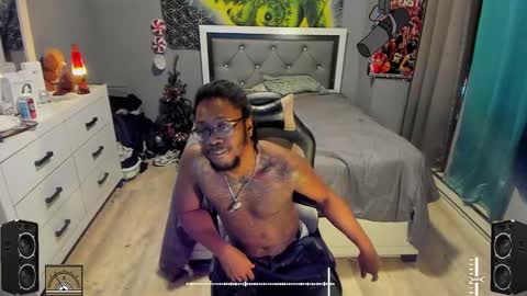 Plant Base Streamers From Pennsylvania online show from 12.30.24