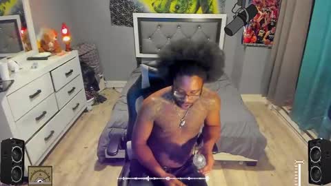 Plant Base Streamers From Pennsylvania online show from 02.05.25