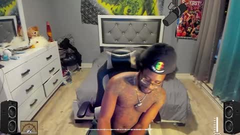 Plant Base Streamers From Pennsylvania online show from 02.07.25