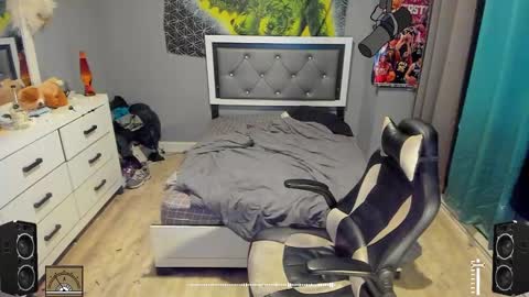 Plant Base Streamers From Pennsylvania online show from 03.07.25