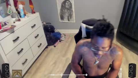 Plant Base Streamers From Pennsylvania online show from 09.17.25