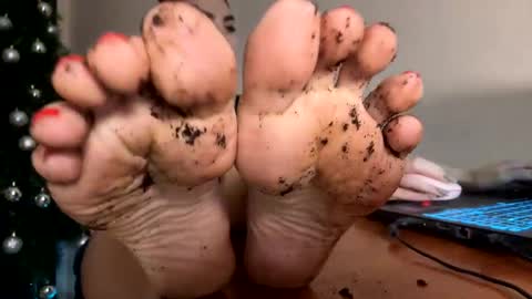 Snapshot of black_alex_ chatting on 12.28.24 Alexandra online show from 12.28.24