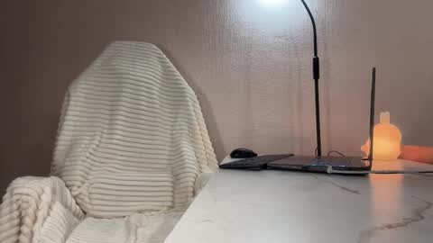 Snapshot of black_alex_ chatting on 09.28.25 Alexandra online show from 09.28.25