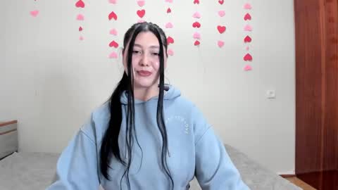 Snapshot of black_berry_bla_ck chatting on 02.24.25 black_berry_bla_ck online show from 02.24.25