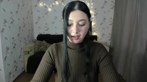 Snapshot of black_berry_bla_ck chatting on 09.17.25 black_berry_bla_ck online show from 09.17.25