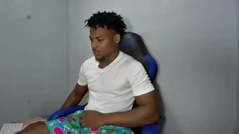 Snapshot of black_dicck chatting on 06.08.26 tu morenito online show from 06.08.26