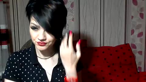 black_hot_01 online show from 12.02.24