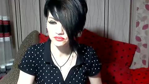 black_hot_01 online show from 12.03.24