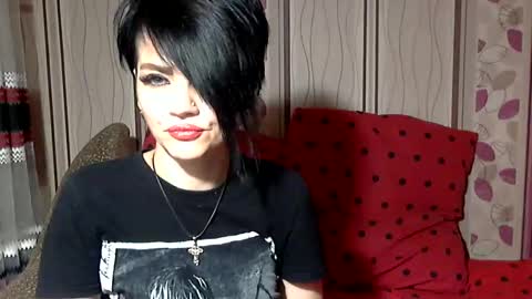 black_hot_01 online show from 12.11.24