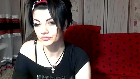 black_hot_01 online show from 01.08.25