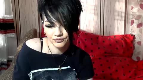 black_hot_01 online show from 01.10.25