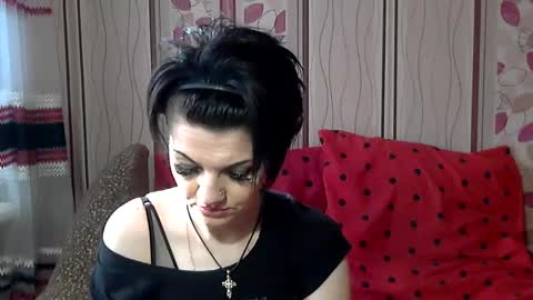 black_hot_01 online show from 01.15.25