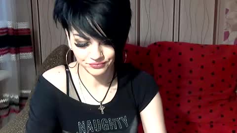 black_hot_01 online show from 01.19.25