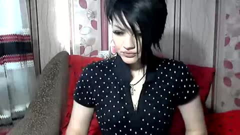 black_hot_01 online show from 02.17.25