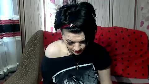 black_hot_01 online show from 02.25.25