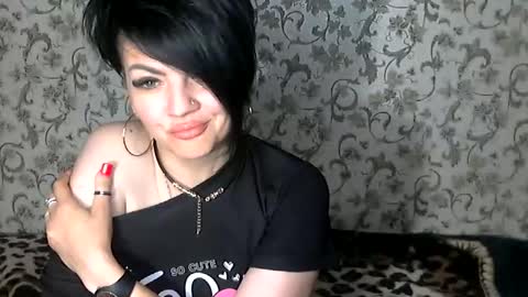 black_hot_01 online show from 09.09.25